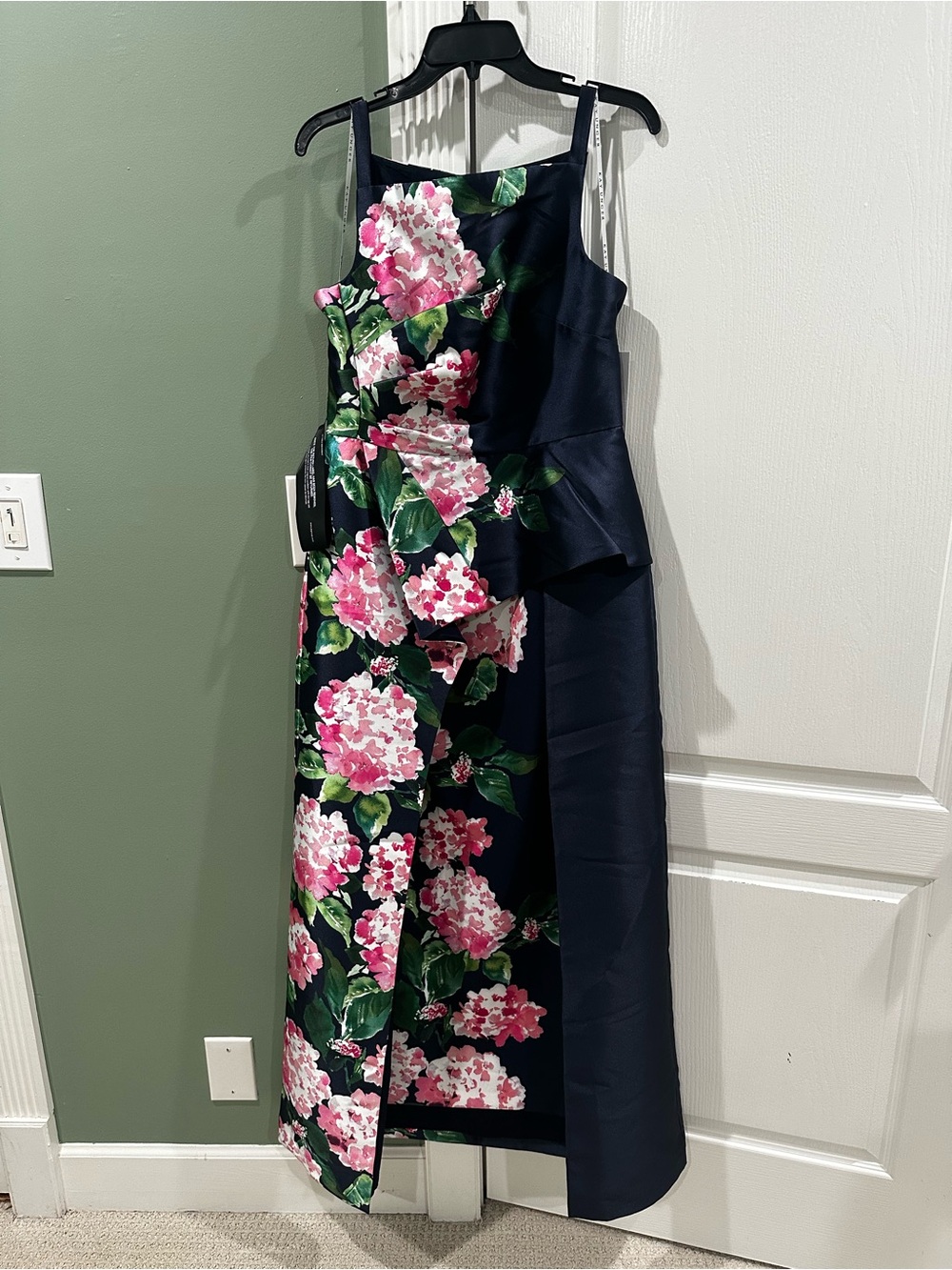 New Kay Unger Blaire Hydrangea Walk-thru Gown